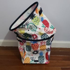 Collapsible pineapple thirty one totes